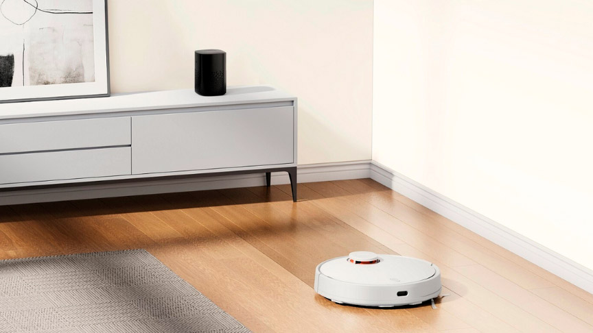 robot aspirador blanco Xiaomi Robot Vacuum S12 fregando en el salón