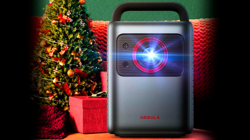 uno de los mejores mini proyectores junto al árbol de navidad