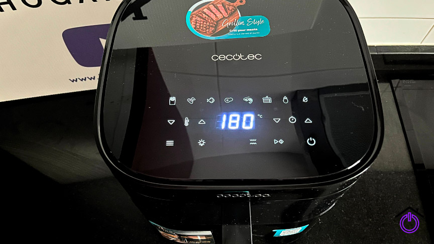 freidora de aire Cecofry Duoheat 6000 de Cecotec mostrando sus programas