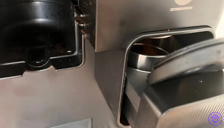 cafetera incapto moliendo café