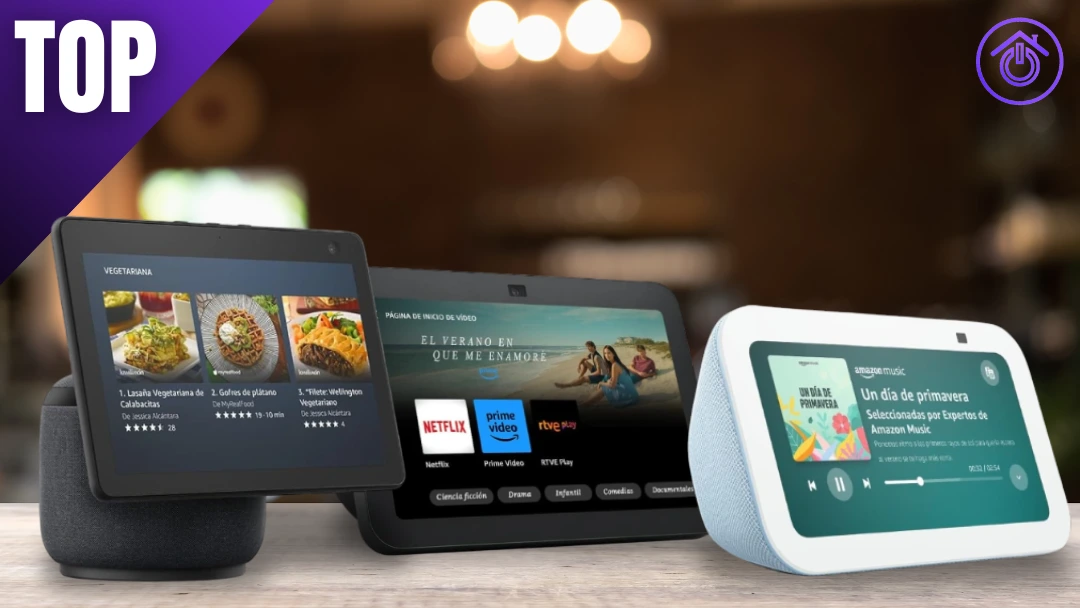 altavoces inteligente con pantalla sobre la mesa