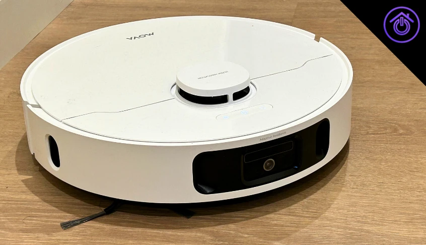 Mova E40 Ultra aspirando