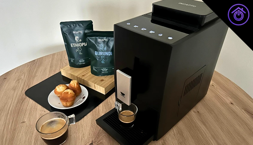 preparando café con la cafetera Incapto Duo