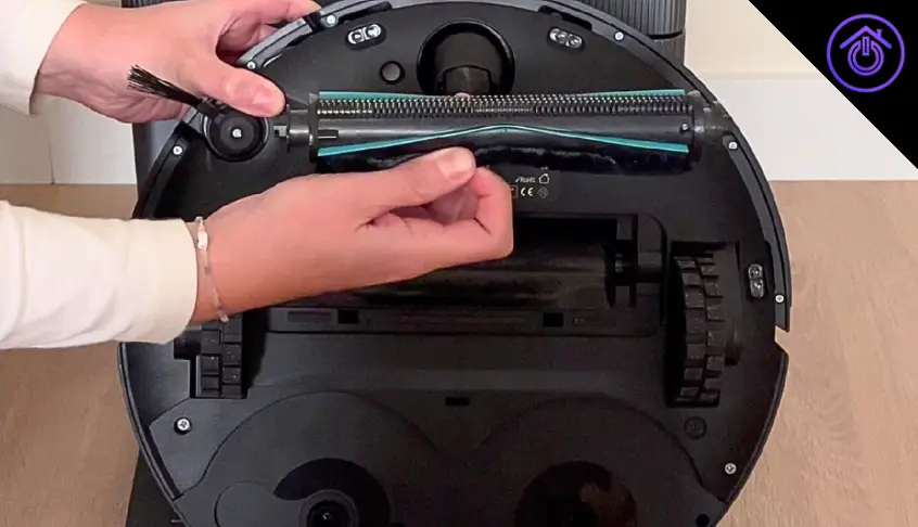 cepillo antienredos con corte de un robot de cecotec
